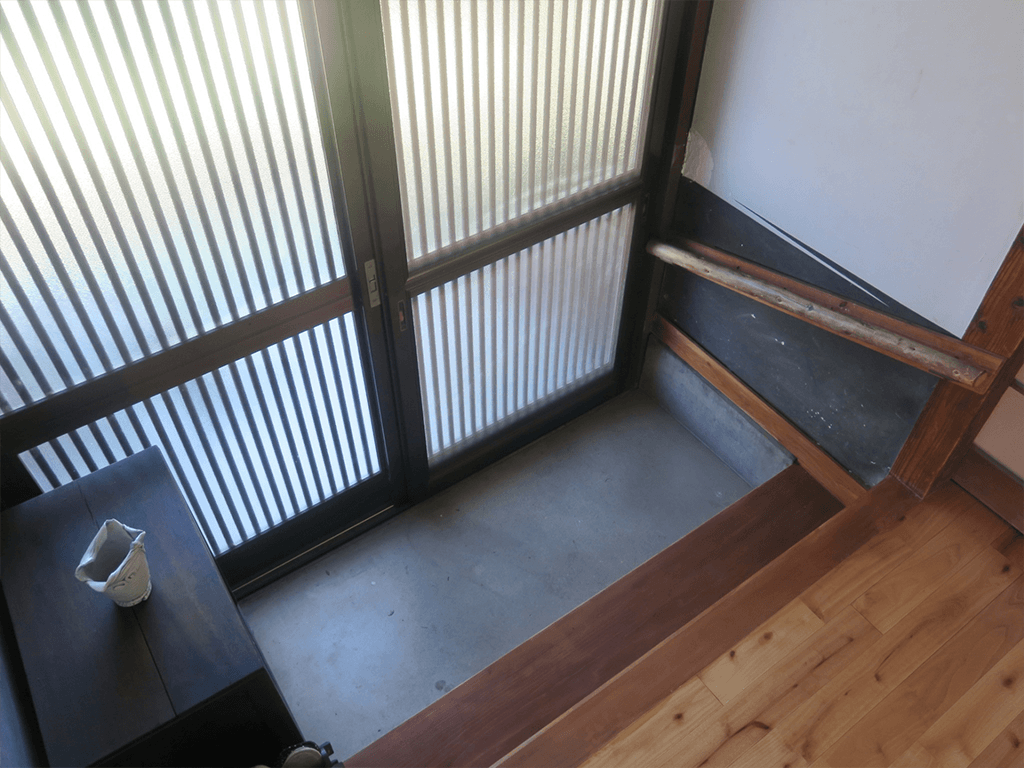 一般家庭の玄関ガラスの修理・交換